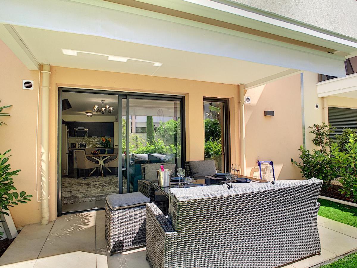 Palm Beach Apartment With A Pool In The Residence Канны Экстерьер фото